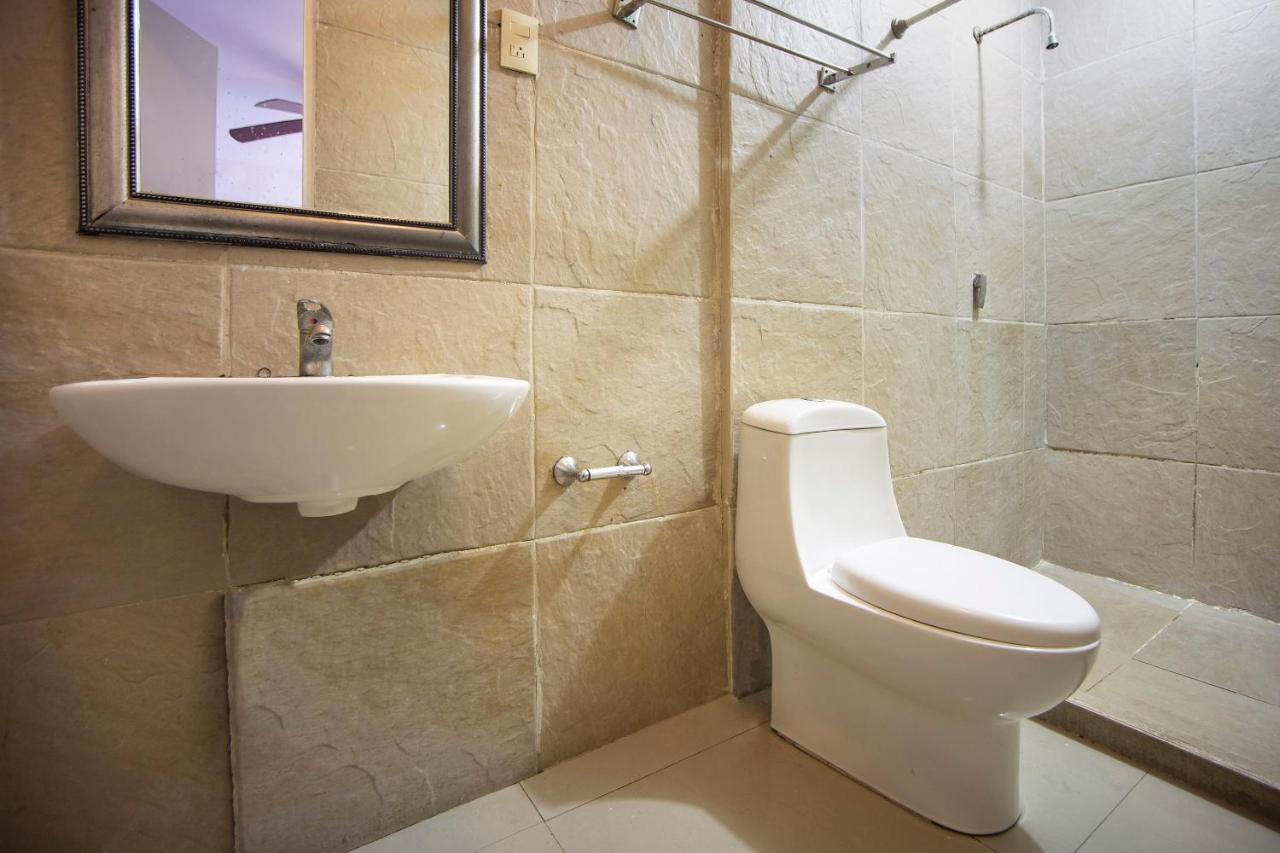 Hotel Mahu Монтерей Екстериор снимка